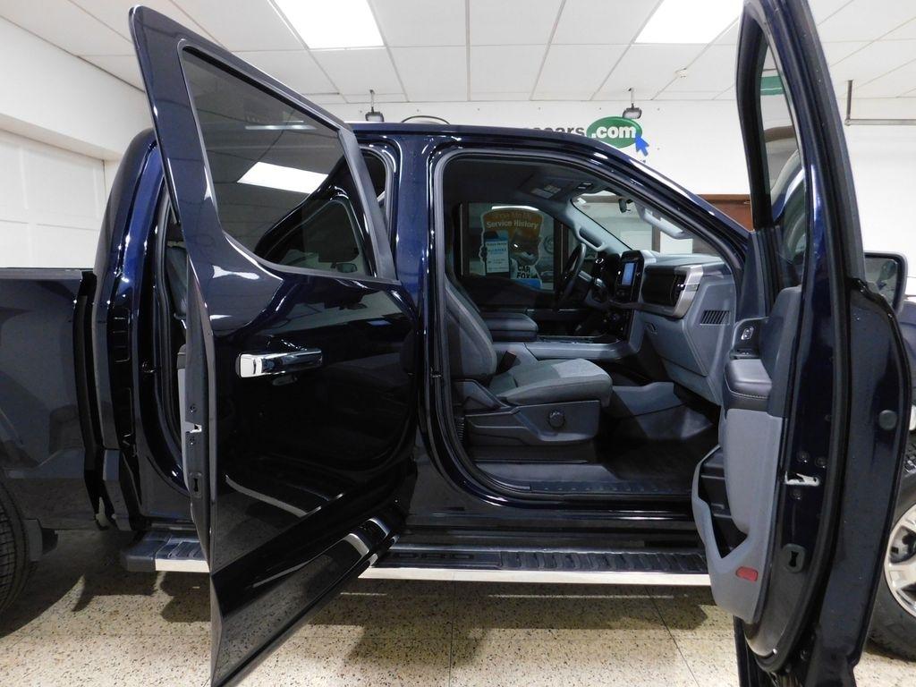 Ford F-150 XLT SuperCrew 5.5-ft. Bed 4WD 2023