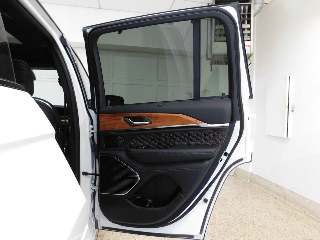 Jeep Grand Cherokee Summit 4WD 2024