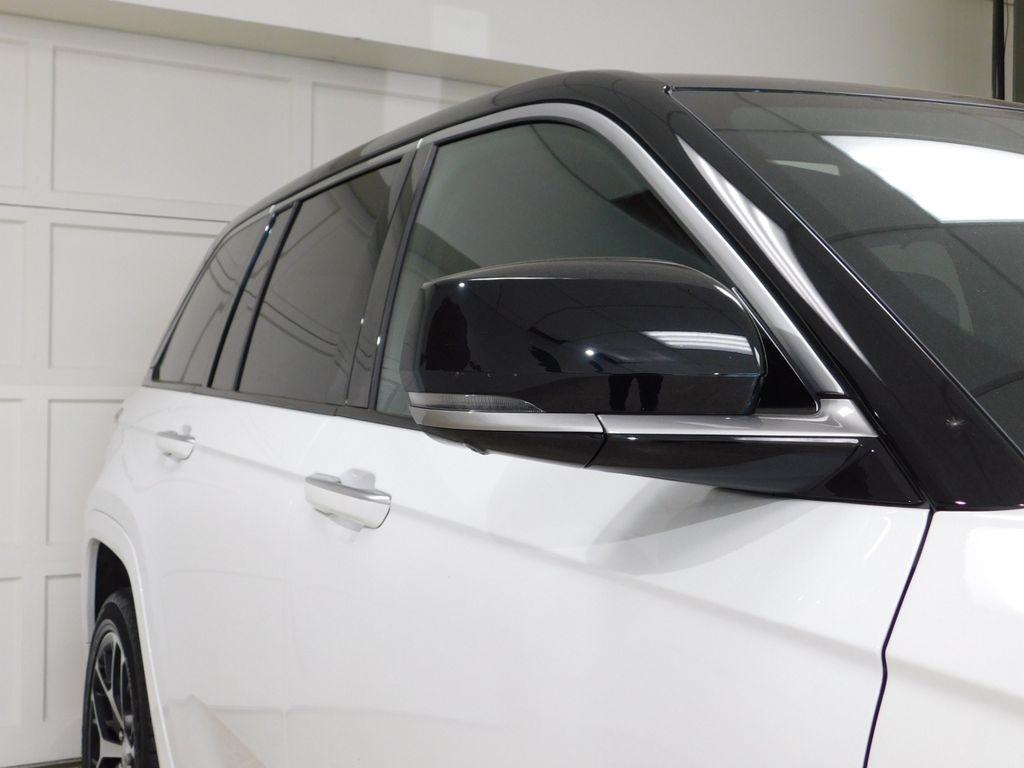 Jeep Grand Cherokee Summit 4WD 2024