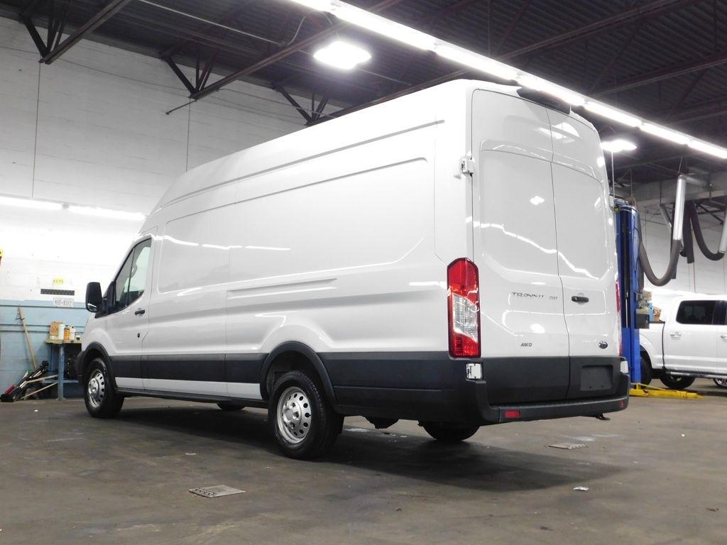 Ford Transit 250 Van High Roof w/Sliding Pass. 148-in. WB EL 2023