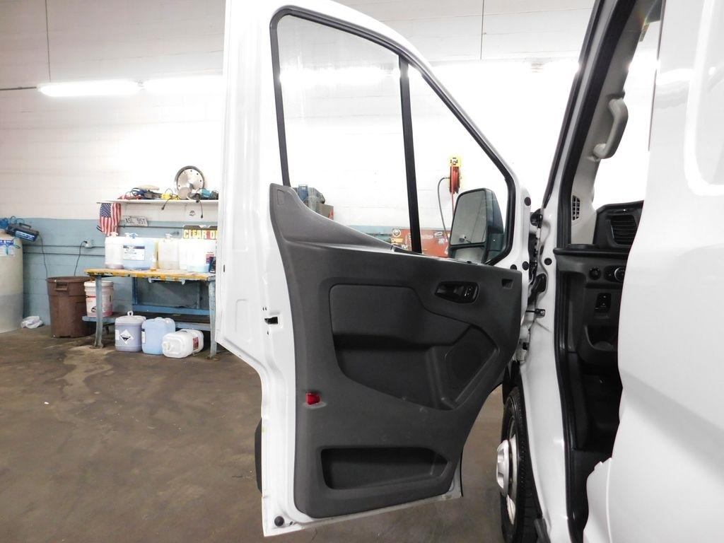Ford Transit 250 Van High Roof w/Sliding Pass. 148-in. WB EL 2023
