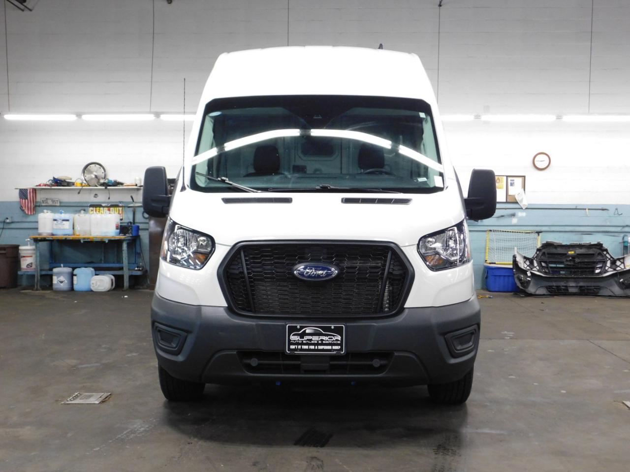 Ford Transit 250 Van High Roof w/Sliding Pass. 148-in. WB EL 2025