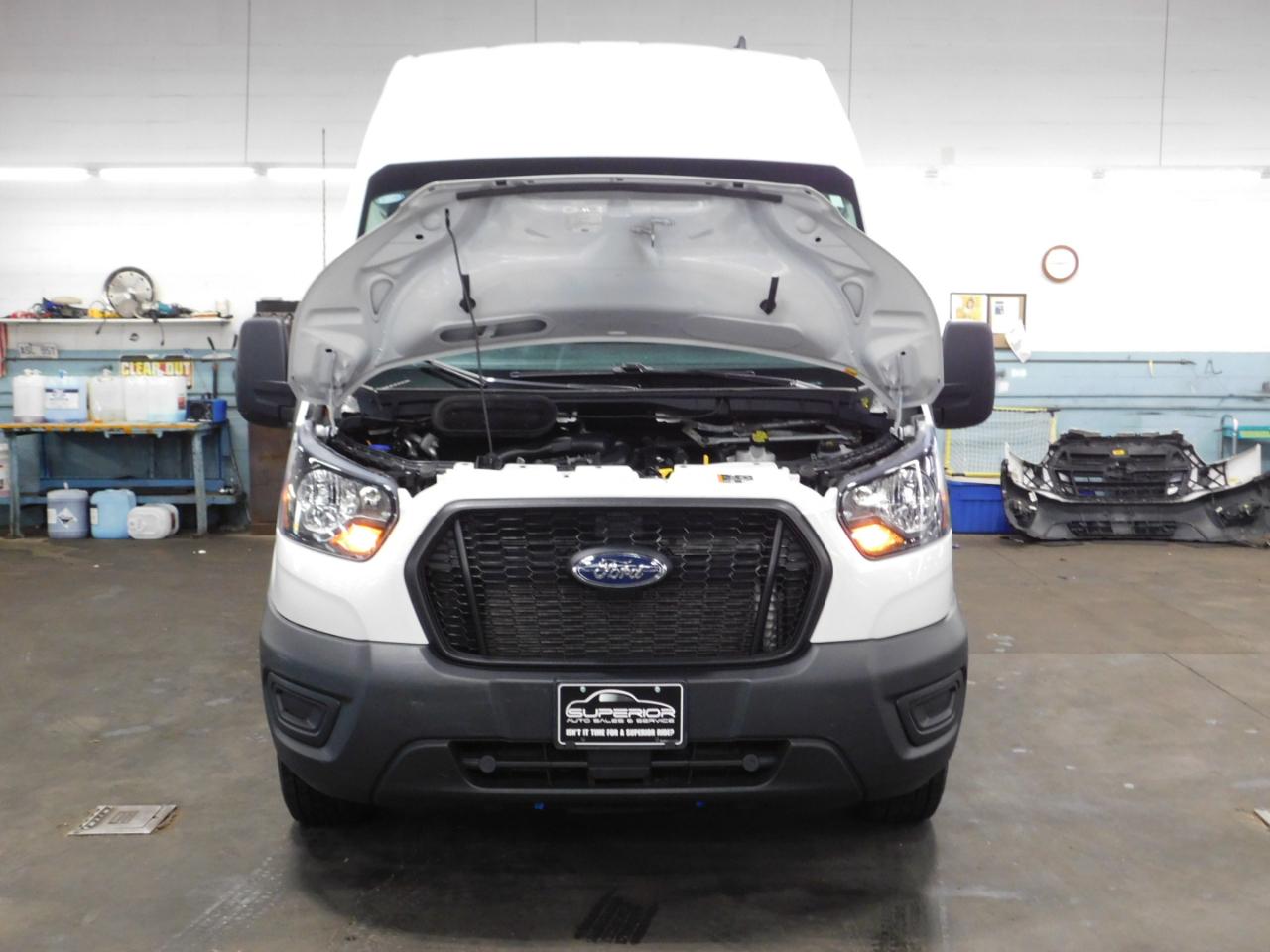 Ford Transit 250 Van High Roof w/Sliding Pass. 148-in. WB EL 2025