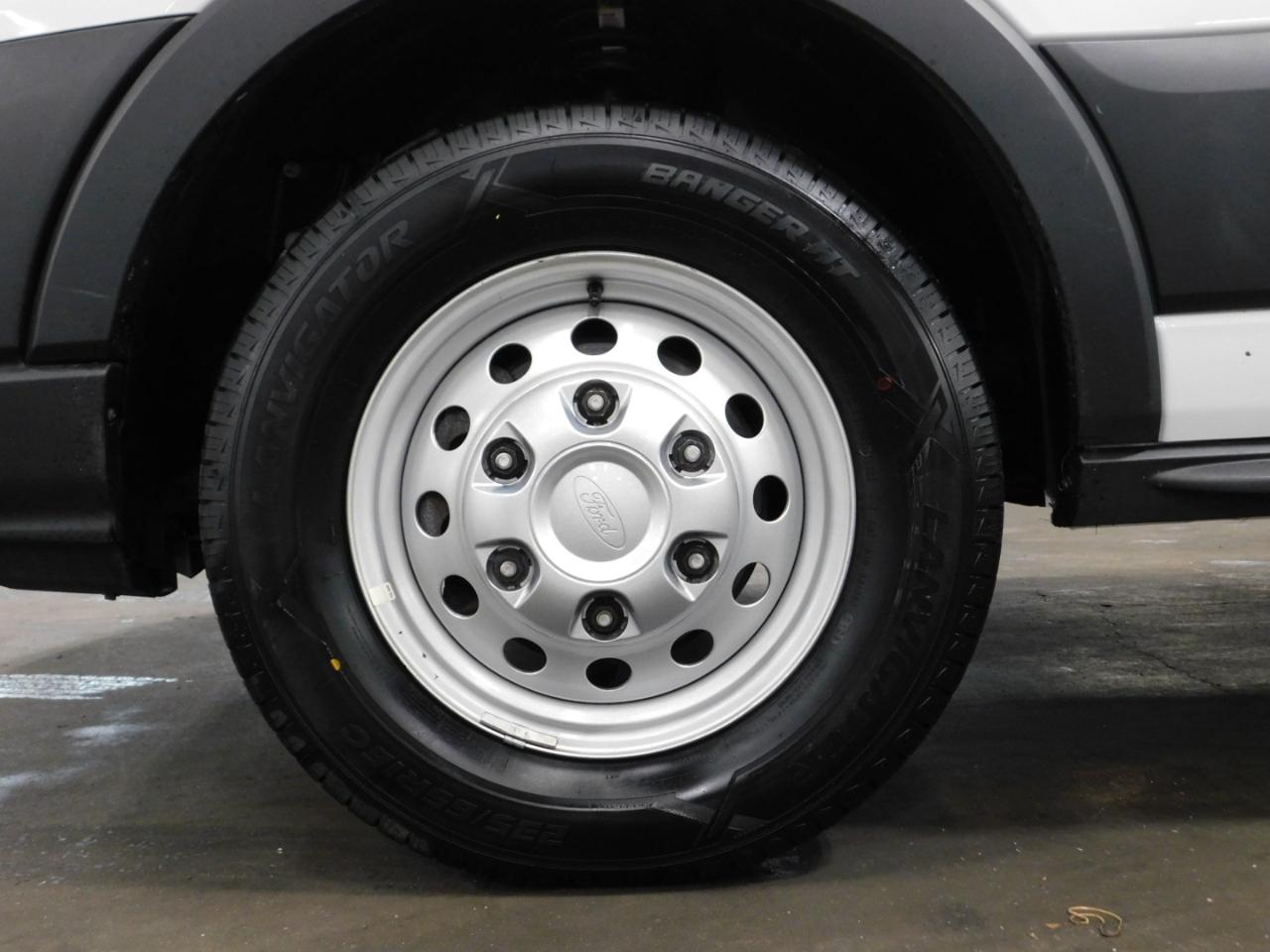 Ford Transit 250 Van High Roof w/Sliding Pass. 148-in. WB EL 2025