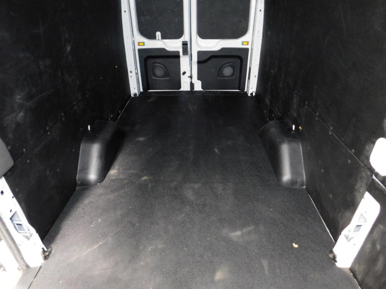 Ford Transit 250 Van High Roof w/Sliding Pass. 148-in. WB EL 2025