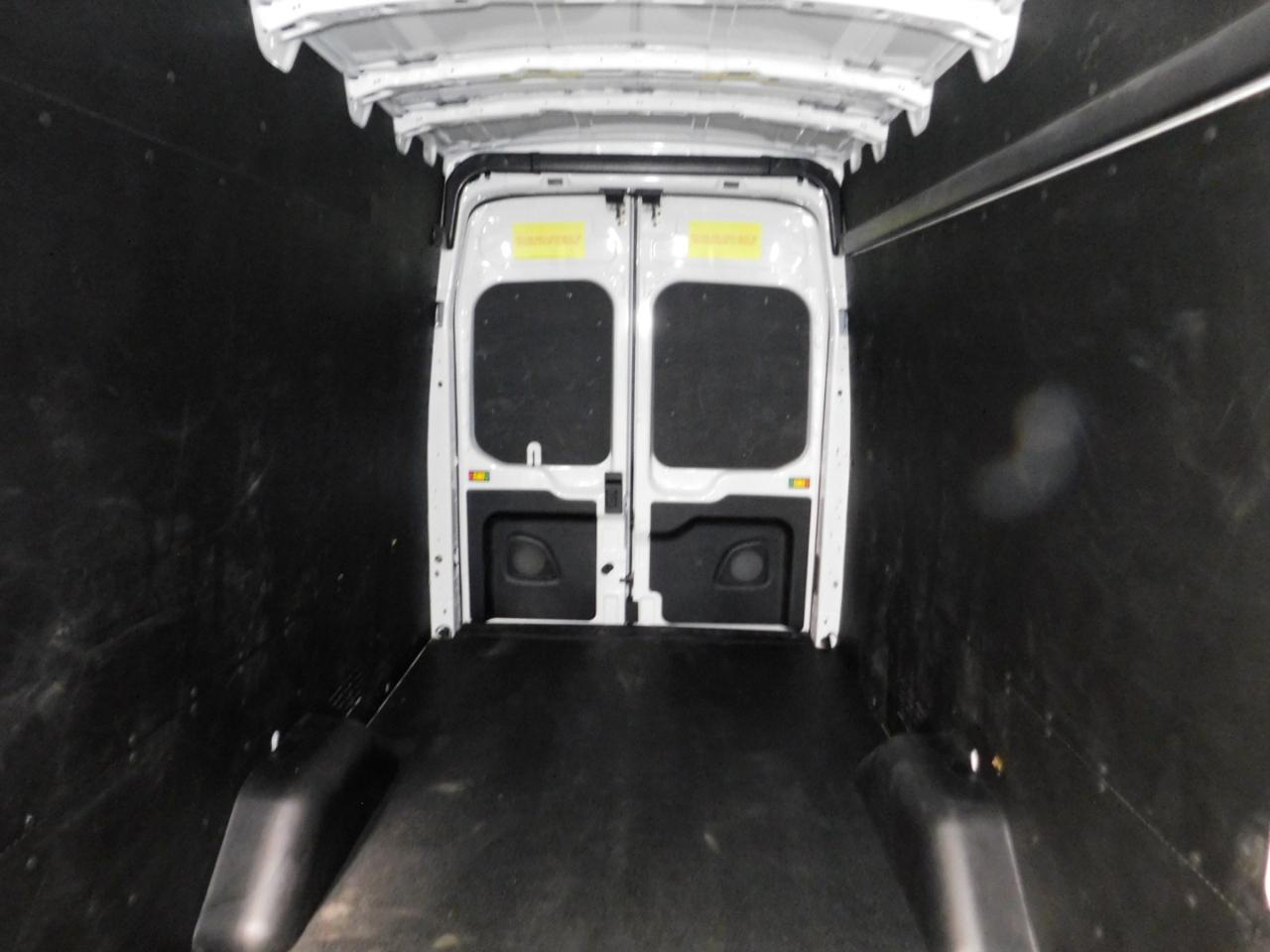 Ford Transit 250 Van High Roof w/Sliding Pass. 148-in. WB EL 2025