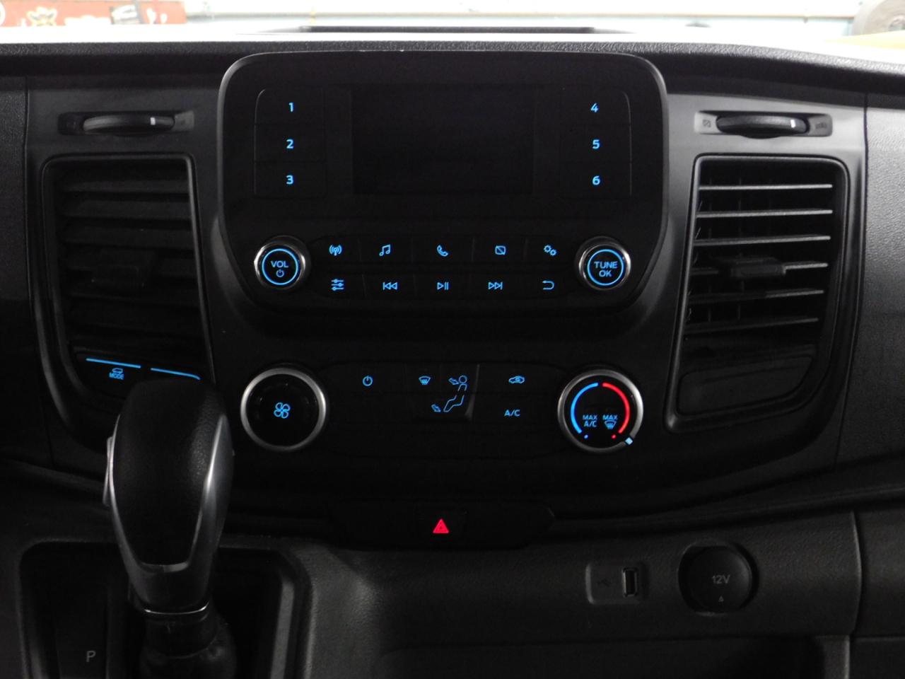 Ford Transit 250 Van High Roof w/Sliding Pass. 148-in. WB EL 2025