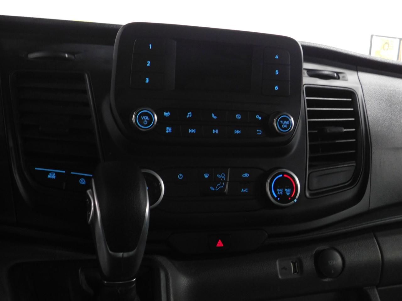 Ford Transit 250 Van High Roof w/Sliding Pass. 148-in. WB EL 2025