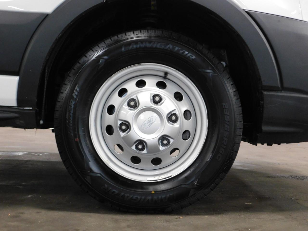 Ford Transit 250 Van High Roof w/Sliding Pass. 148-in. WB EL 2025
