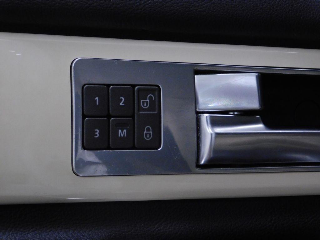 Land Rover LR4 HSE Luxury 2011