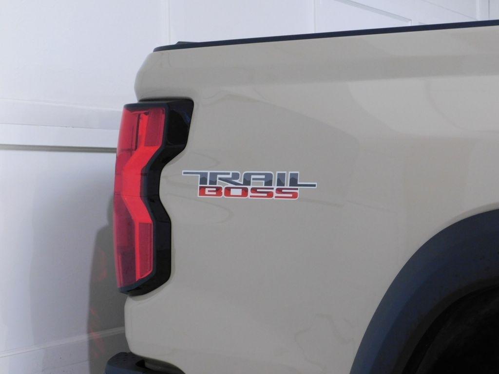 Chevrolet Colorado Trail Boss Crew Cab 4WD 2024