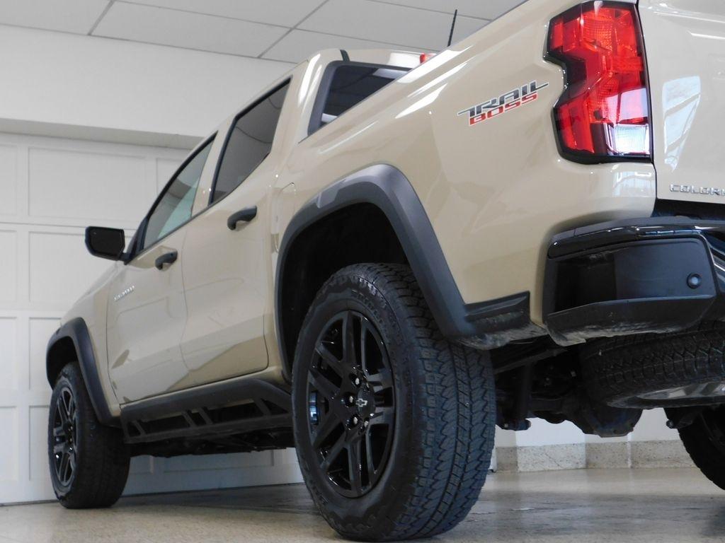 Chevrolet Colorado Trail Boss Crew Cab 4WD 2024