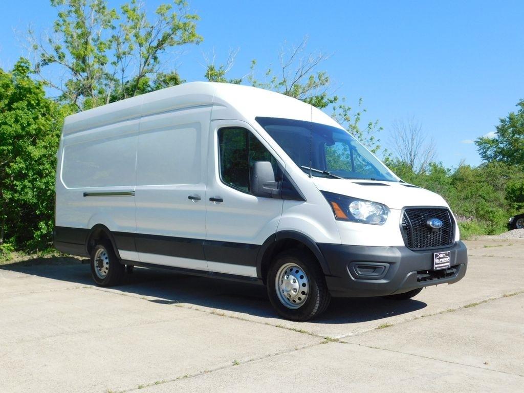 Ford Transit 250 Van High Roof w/Sliding Pass. 148-in. WB EL 2024