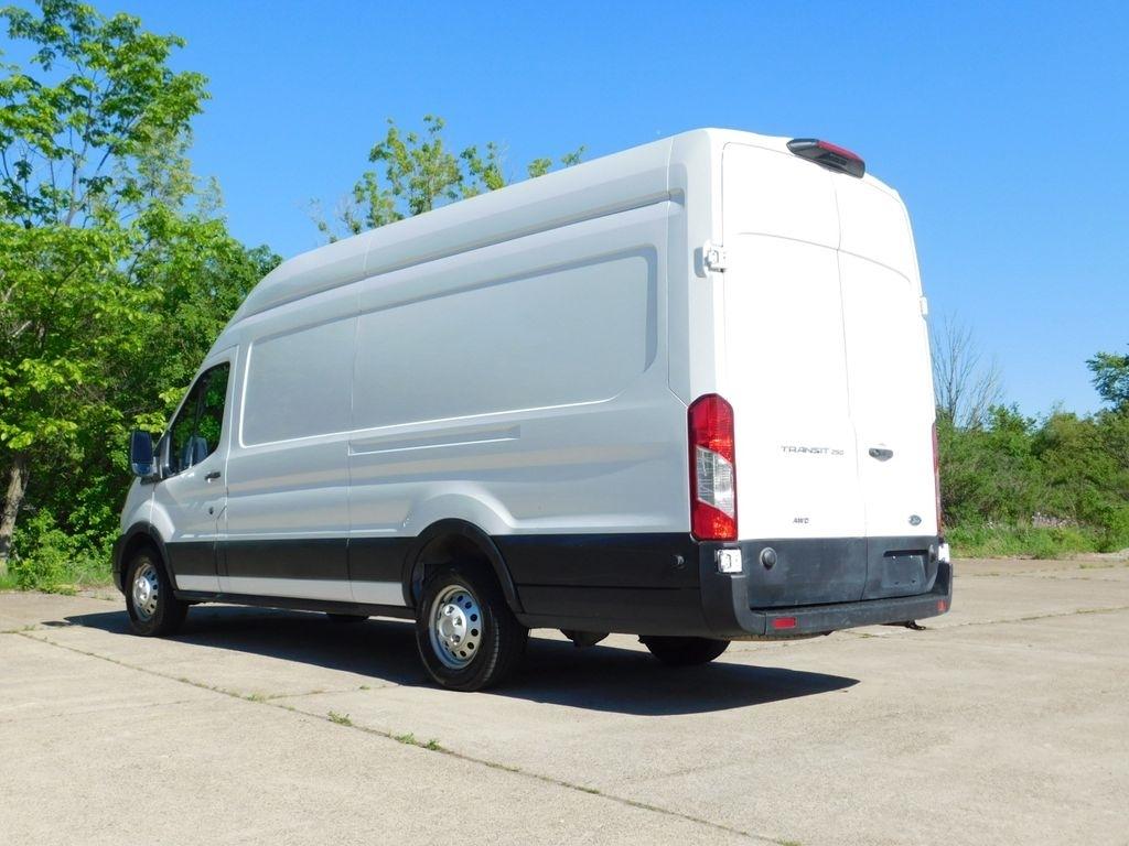 Ford Transit 250 Van High Roof w/Sliding Pass. 148-in. WB EL 2024