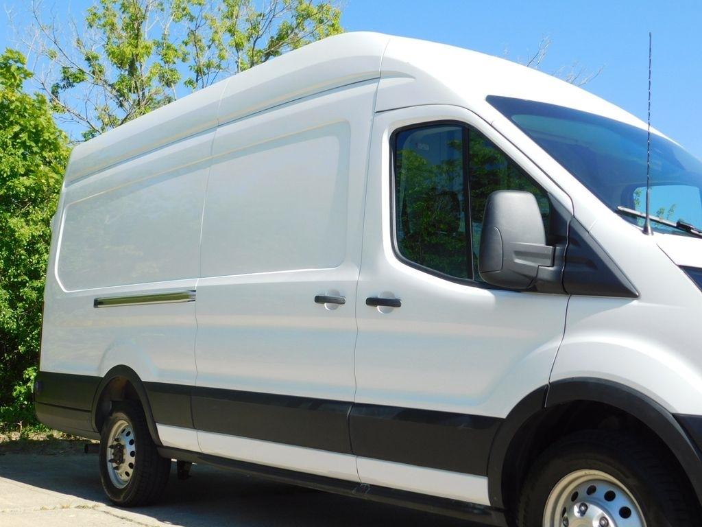 Ford Transit 250 Van High Roof w/Sliding Pass. 148-in. WB EL 2024