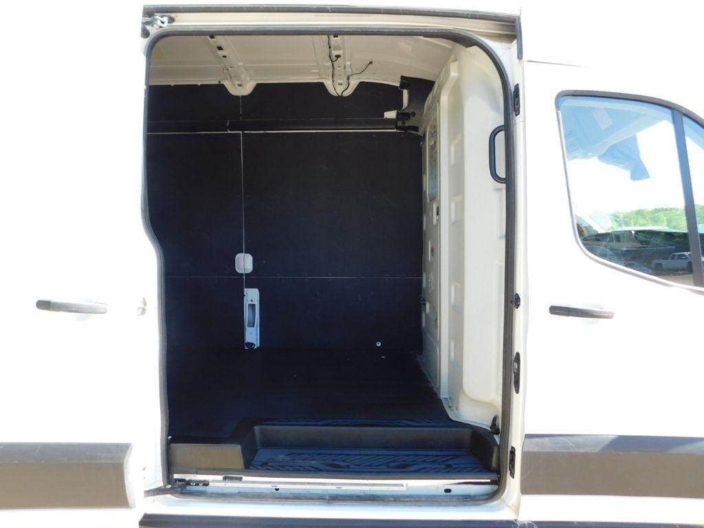 Ford Transit 250 Van High Roof w/Sliding Pass. 148-in. WB EL 2024