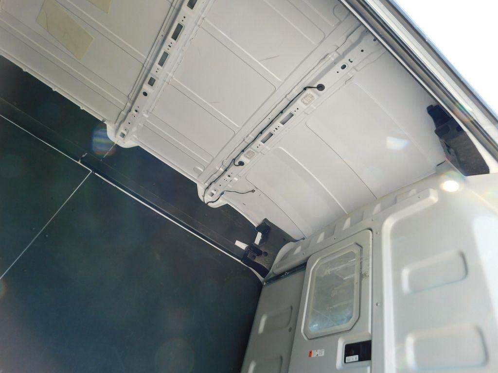 Ford Transit 250 Van High Roof w/Sliding Pass. 148-in. WB EL 2024