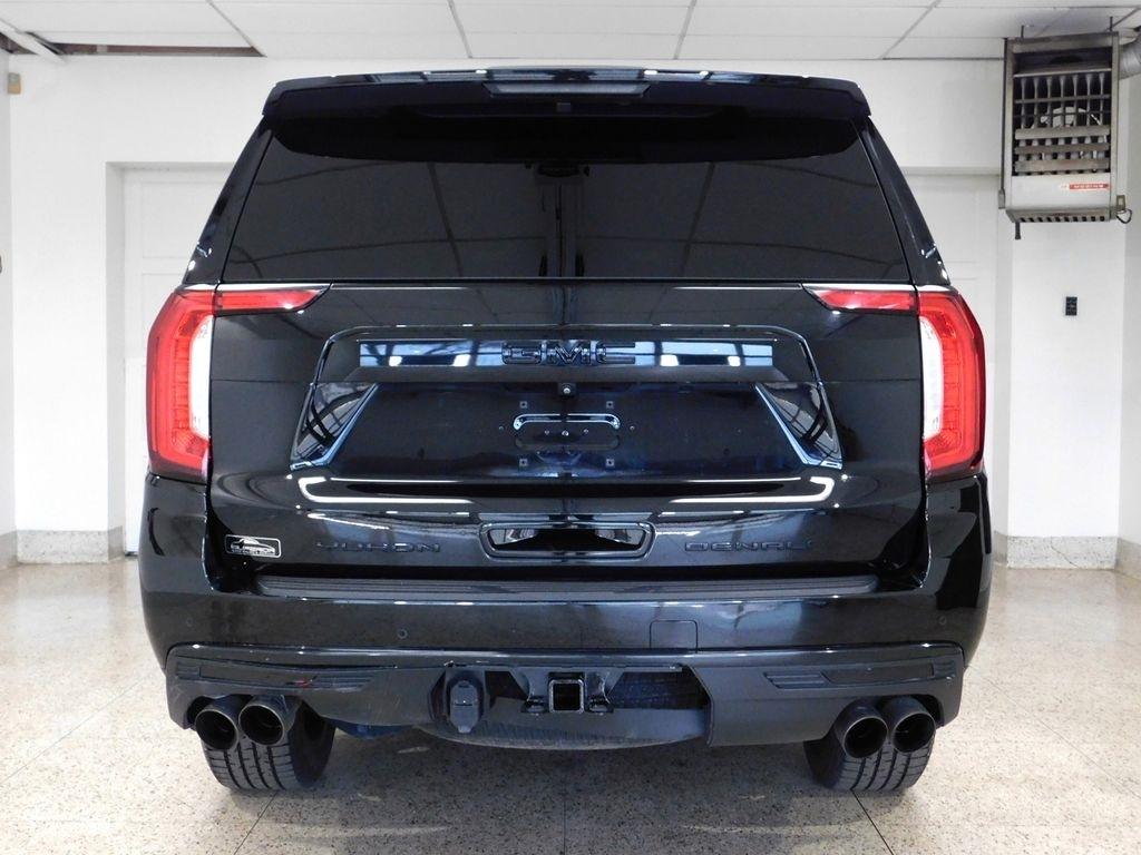 GMC Yukon XL Denali 4WD 2023