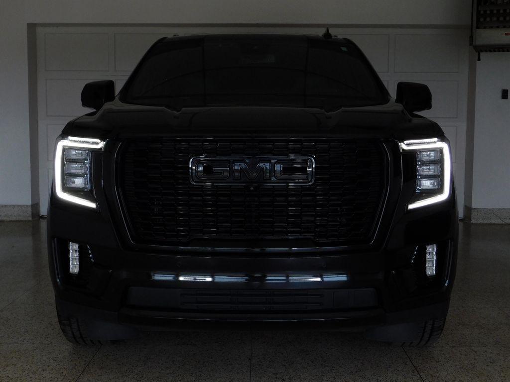 GMC Yukon XL Denali 4WD 2023