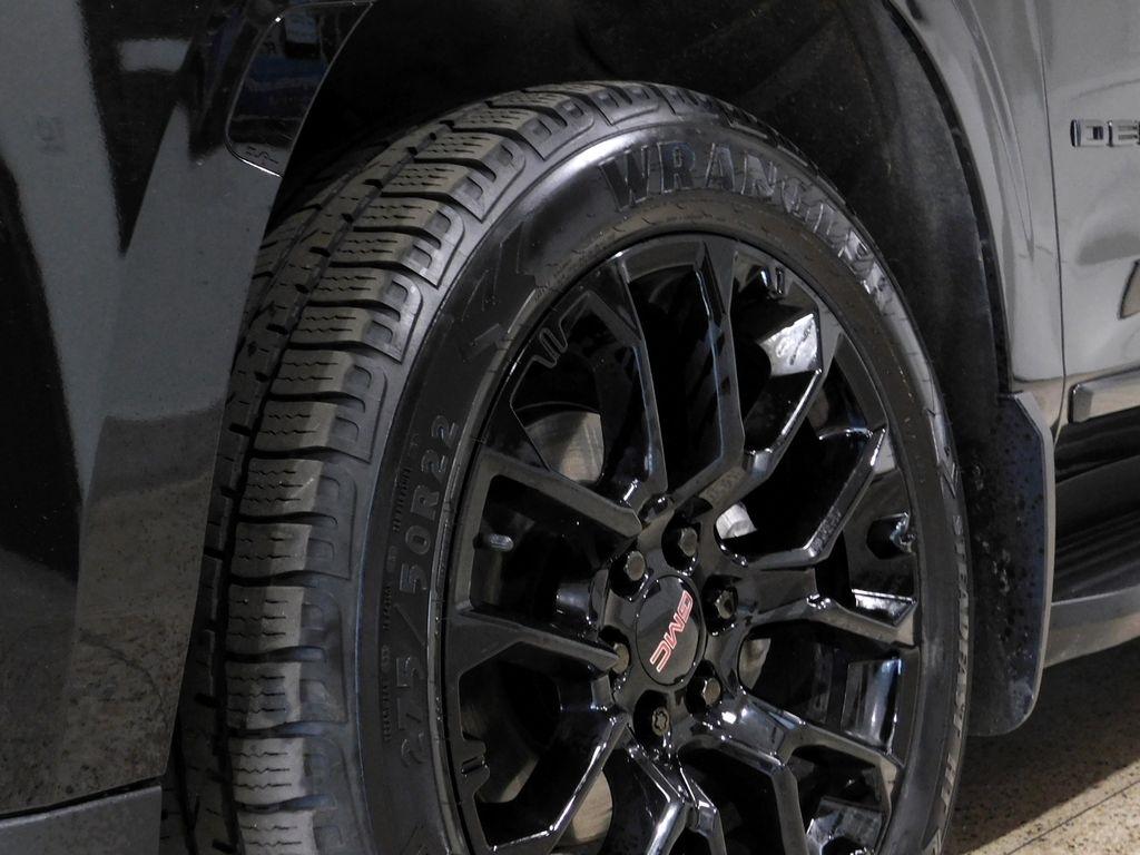 GMC Yukon XL Denali 4WD 2023