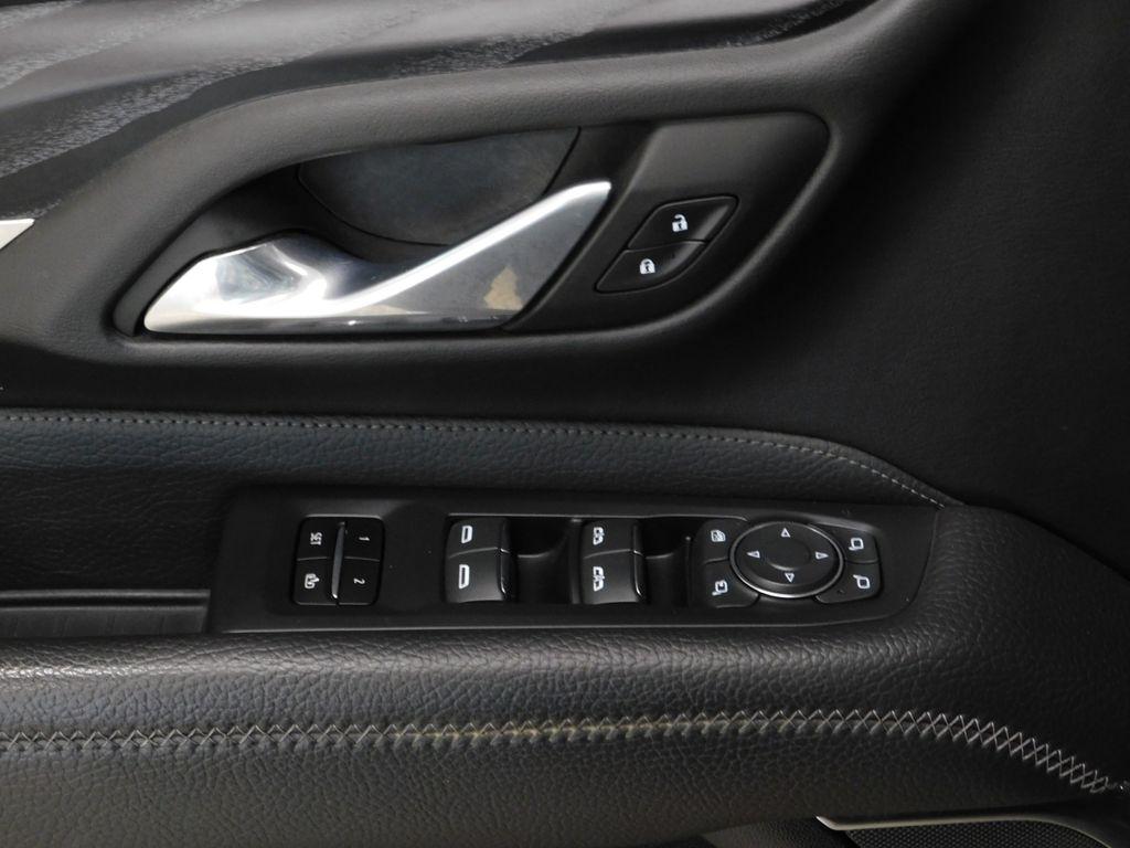 GMC Yukon XL Denali 4WD 2023