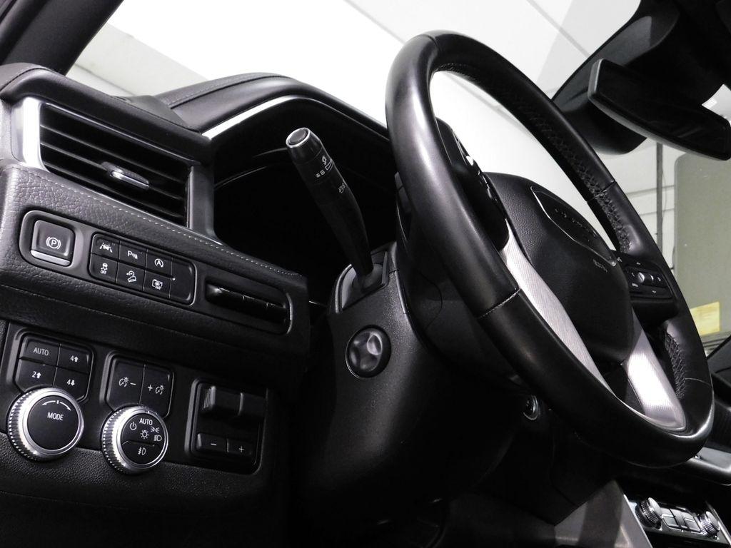 GMC Yukon XL Denali 4WD 2023
