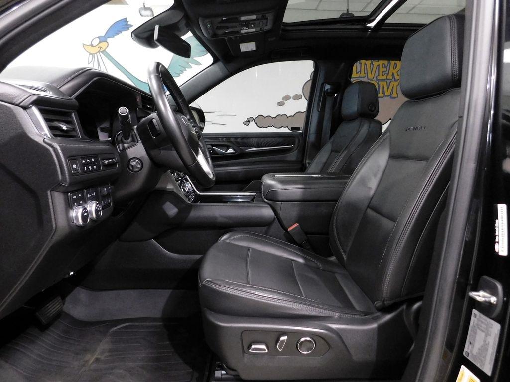 GMC Yukon XL Denali 4WD 2023