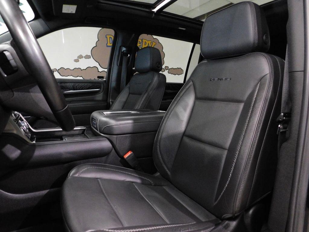 GMC Yukon XL Denali 4WD 2023