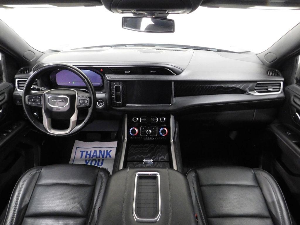 GMC Yukon XL Denali 4WD 2023