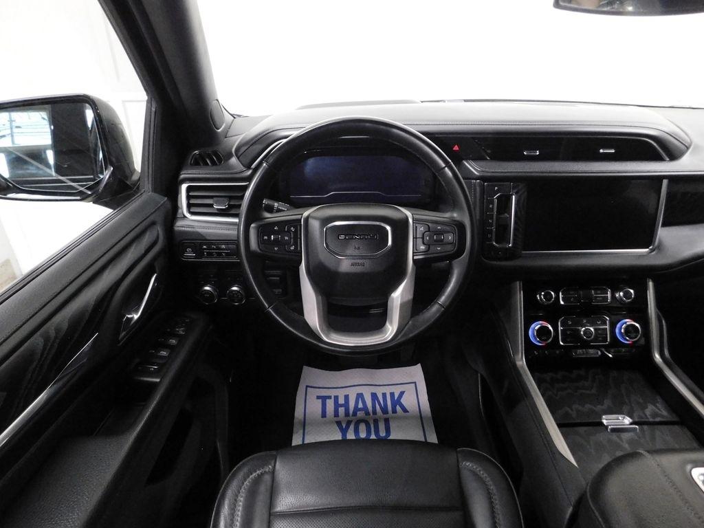 GMC Yukon XL Denali 4WD 2023