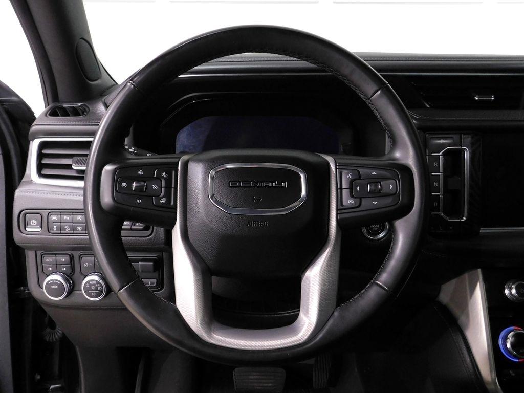 GMC Yukon XL Denali 4WD 2023