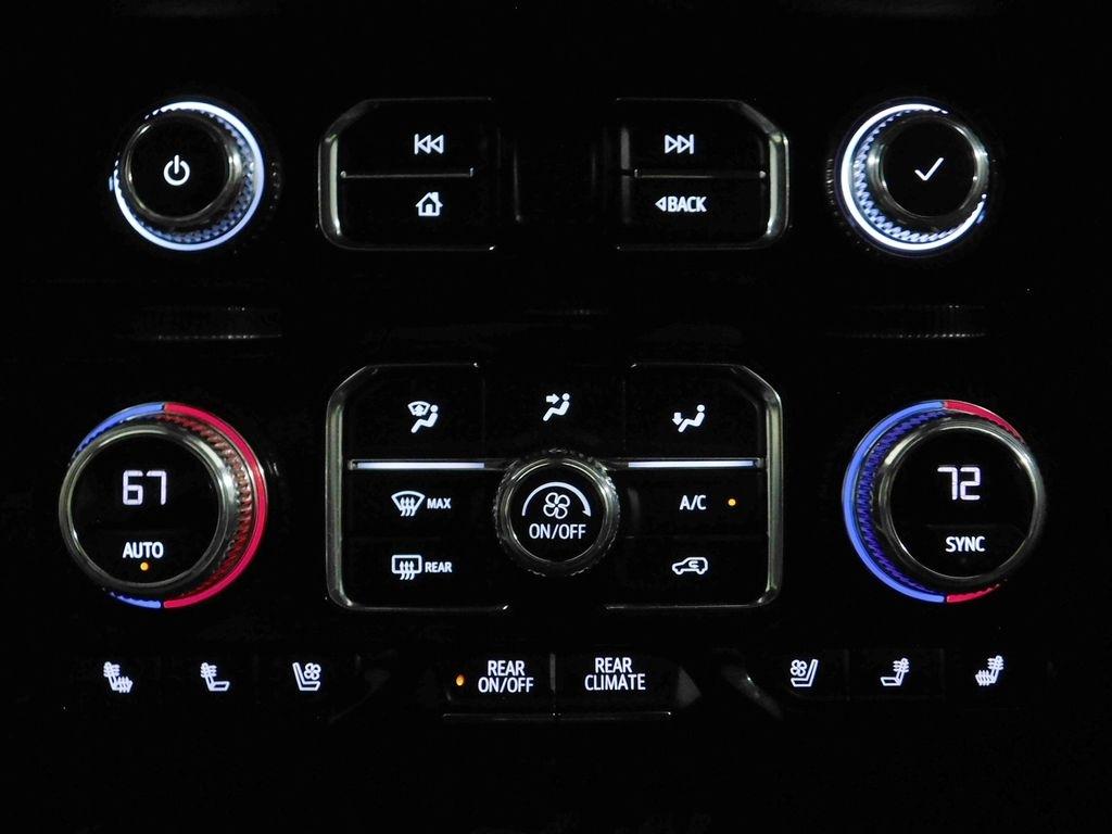 GMC Yukon XL Denali 4WD 2023