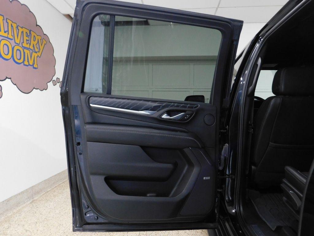 GMC Yukon XL Denali 4WD 2023