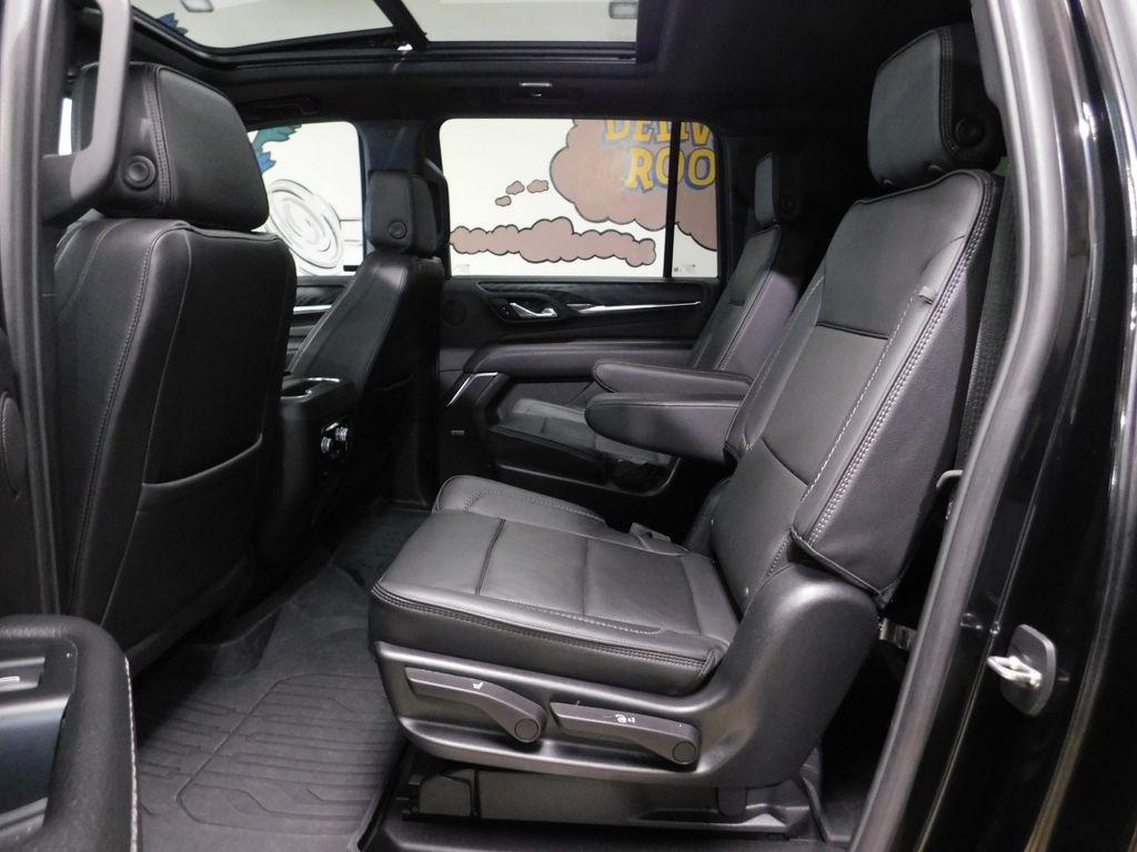 GMC Yukon XL Denali 4WD 2023