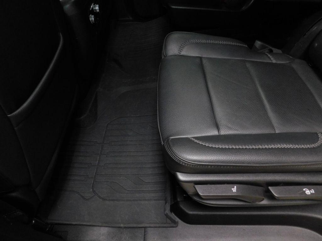 GMC Yukon XL Denali 4WD 2023