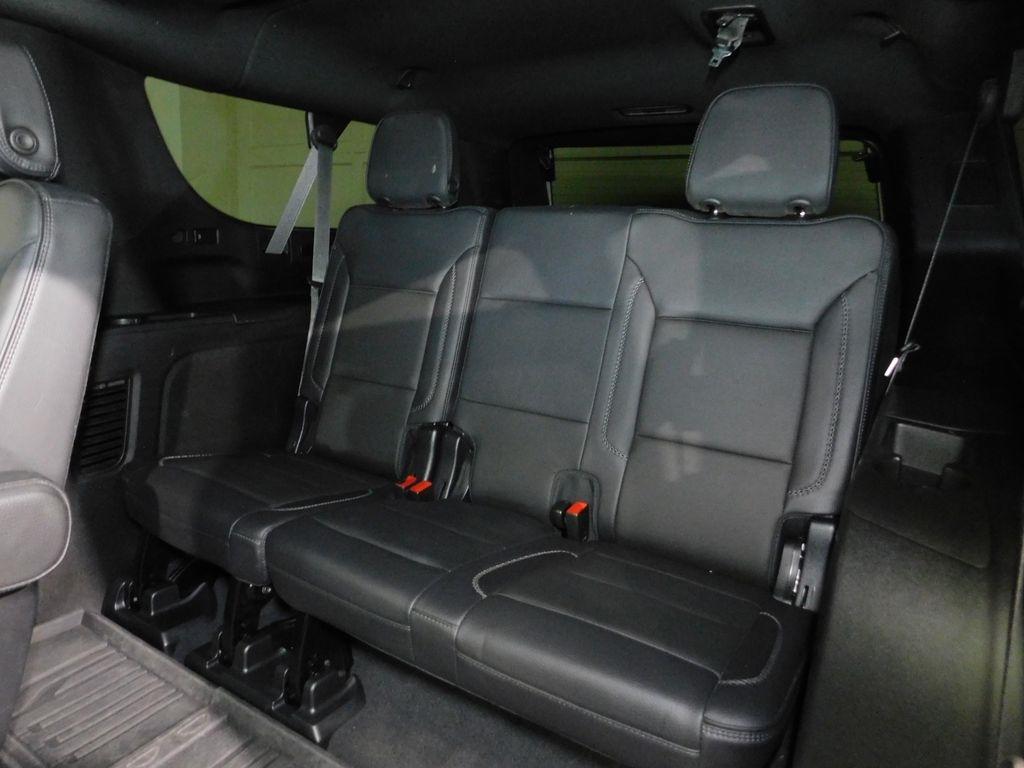 GMC Yukon XL Denali 4WD 2023
