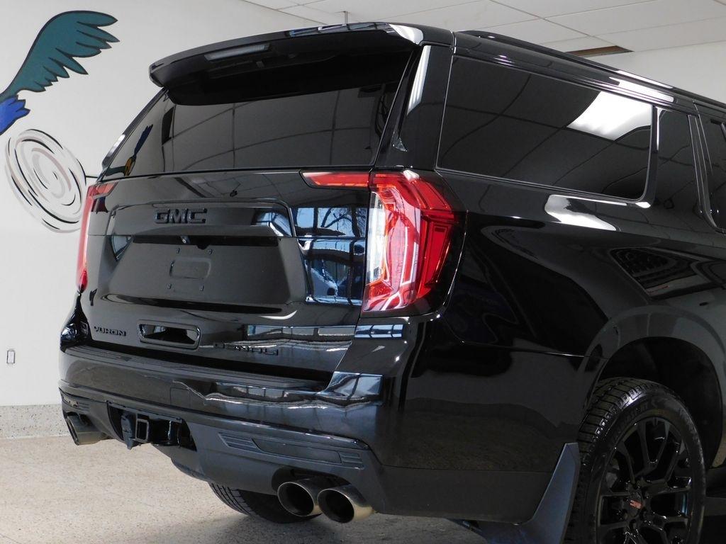 GMC Yukon XL Denali 4WD 2023