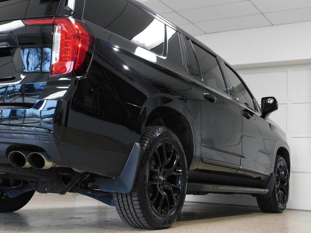 GMC Yukon XL Denali 4WD 2023