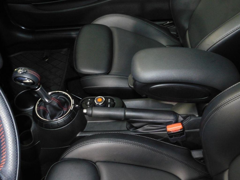 MINI Cooper John Cooper Works 2017