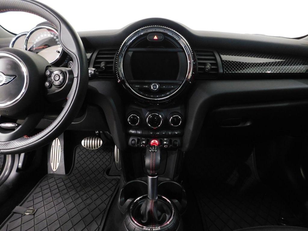 MINI Cooper John Cooper Works 2017