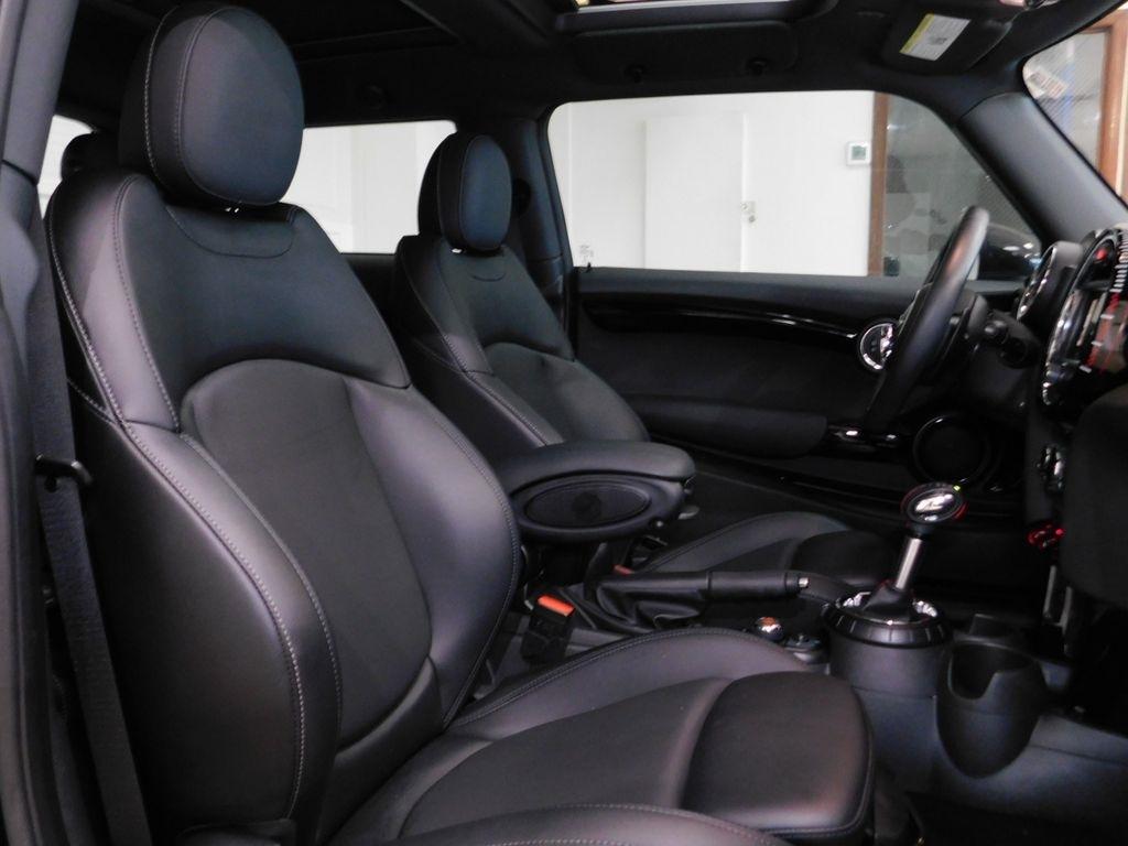 MINI Cooper John Cooper Works 2017