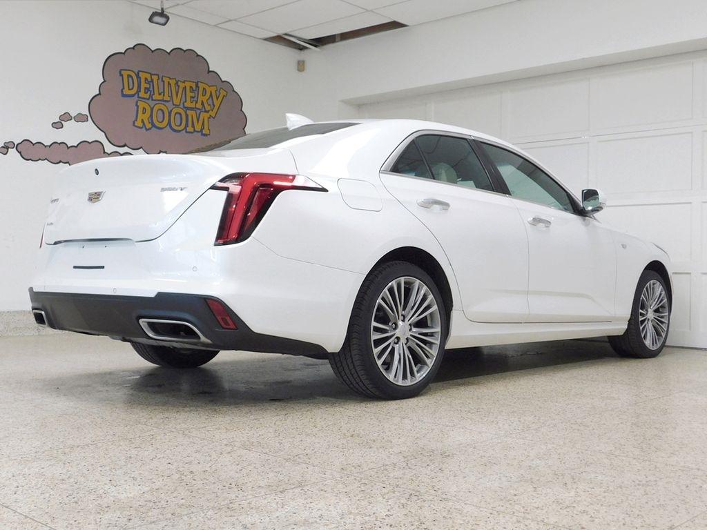 Cadillac CT4 Premium Luxury 2022