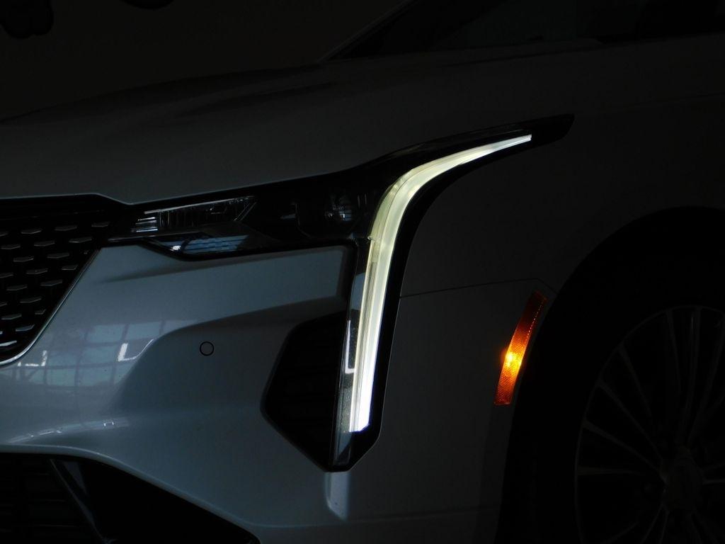 Cadillac CT4 Premium Luxury 2022