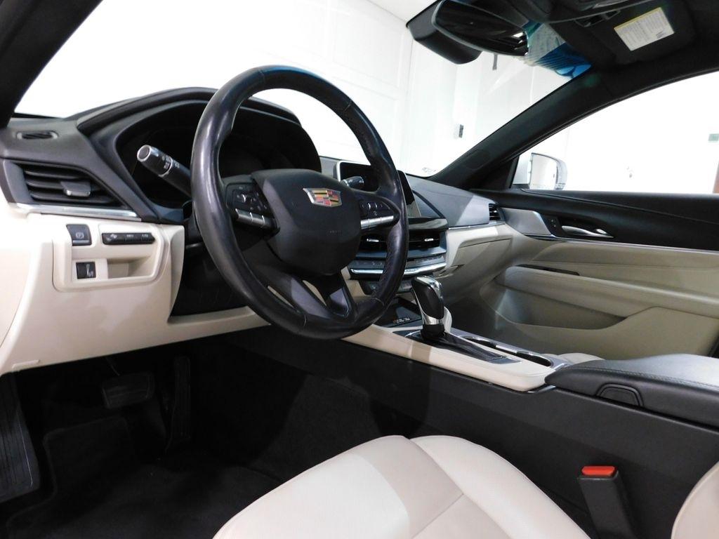 Cadillac CT4 Premium Luxury 2022