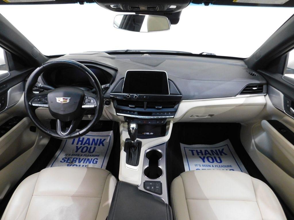 Cadillac CT4 Premium Luxury 2022