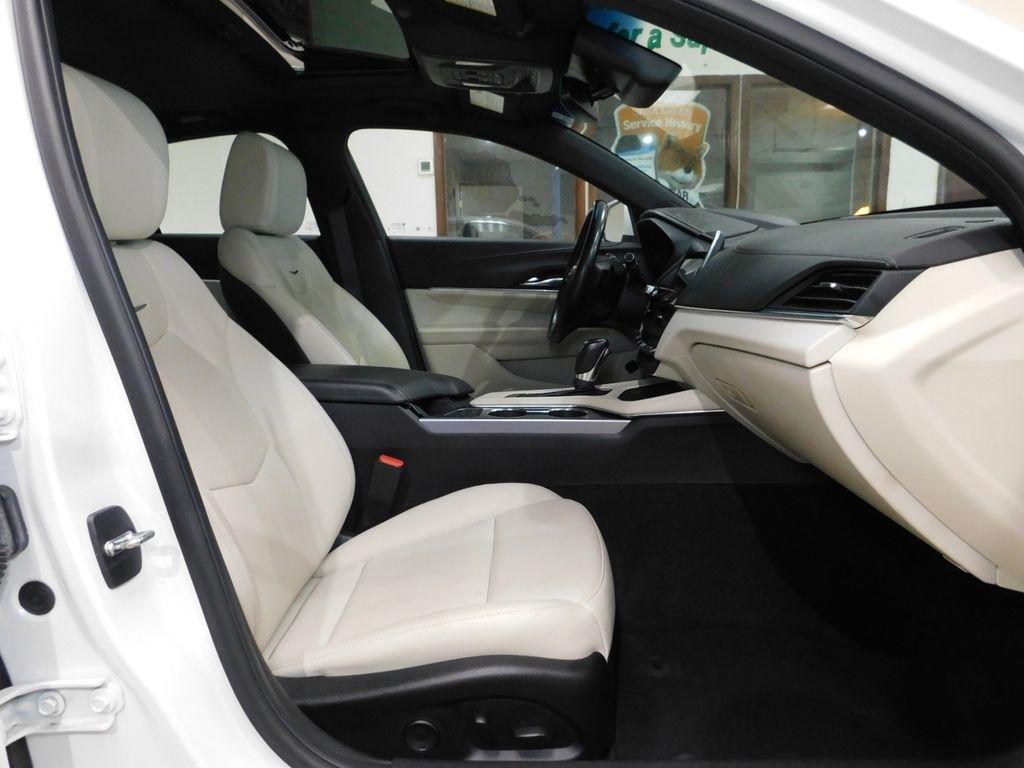 Cadillac CT4 Premium Luxury 2022
