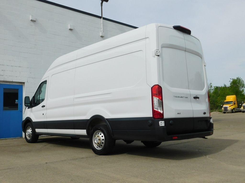 Ford Transit 250 Van High Roof w/Sliding Pass. 148-in. WB EL 2025