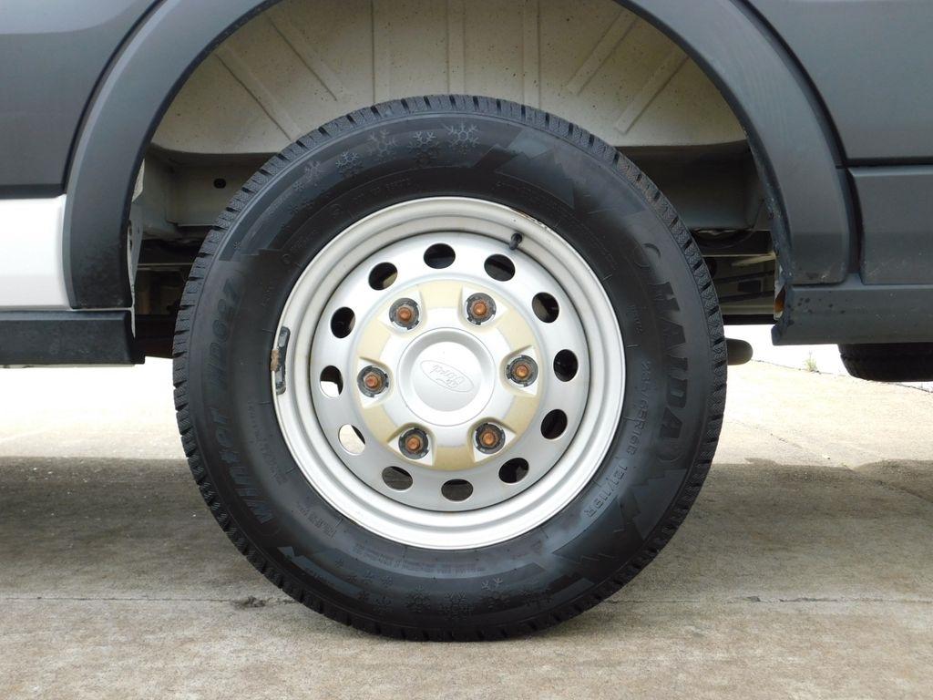 Ford Transit 250 Van High Roof w/Sliding Pass. 148-in. WB EL 2025