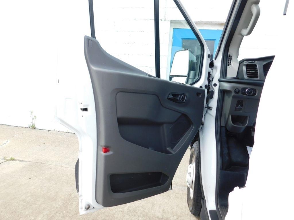 Ford Transit 250 Van High Roof w/Sliding Pass. 148-in. WB EL 2025