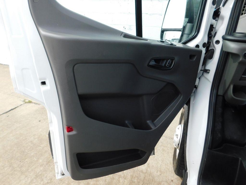 Ford Transit 250 Van High Roof w/Sliding Pass. 148-in. WB EL 2025